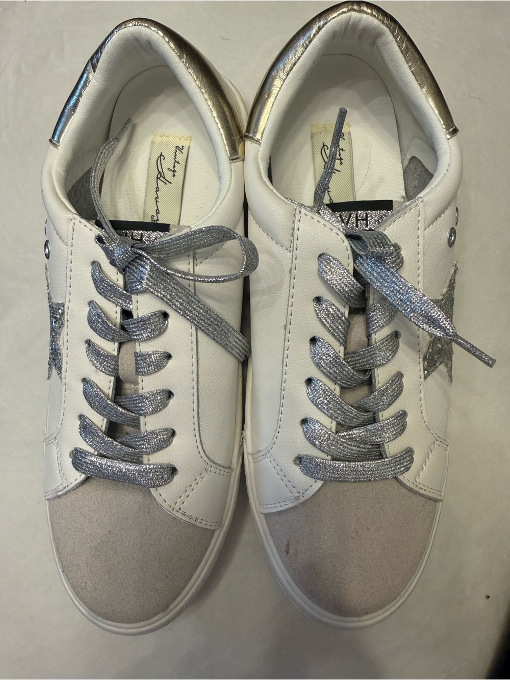 Vintage Havana Women’s Sneakers Size 9 White Silver Glitter Star Lace Up
